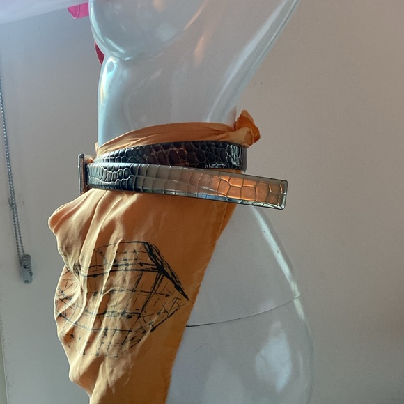 Vintage 90s Adjustable Metallic Silver Exotic Crocodile Italian Leather Belt - Picture 7 of 9